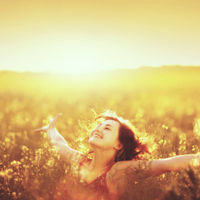 ¡Flores de luna!, cuando la piel de una mujer se revela. ¡Flores de luna!, cuando la piel de una mujer se revela.